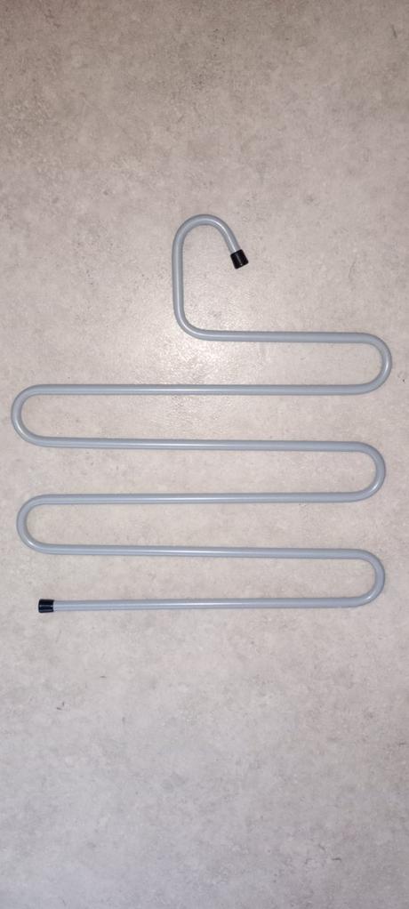 Ramínko, věšák na kalhoty na 5 kalhot,