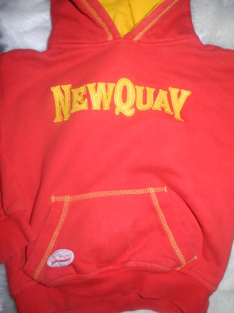 Mikina s kapucí, 128