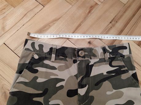 Maskáčové kalhoty, 122