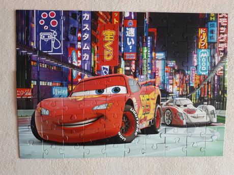 Puzzle cars 2 - blesk mcqueen v tokiu, 100xl dílků,