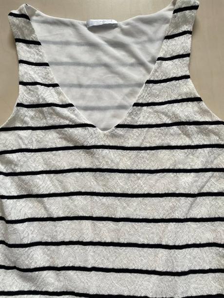 Nové krajkové šaty s černými pruhy, vel xs/s, prom, s / xs