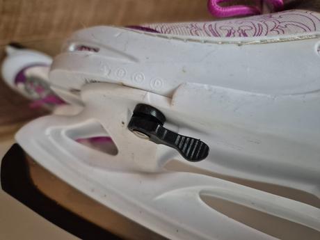 Dívčí rostoucí lední brusle worker vel. 30-33, 30