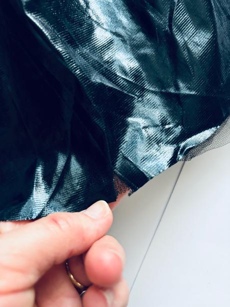 An10/ sukně latexová - v.cca 98/104, 98