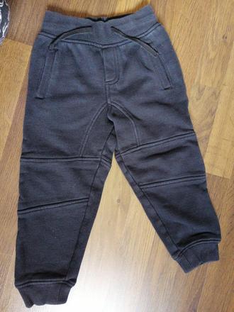 Tepláky orchestra, 92