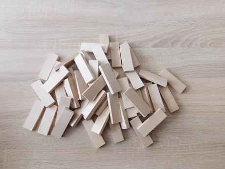 Dřevěná hra-věž eichhorn yenga,