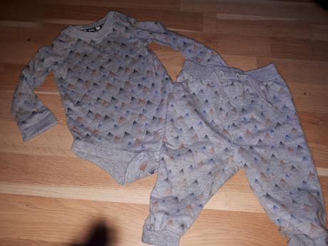 Šedé body + tepláky, tu,74
