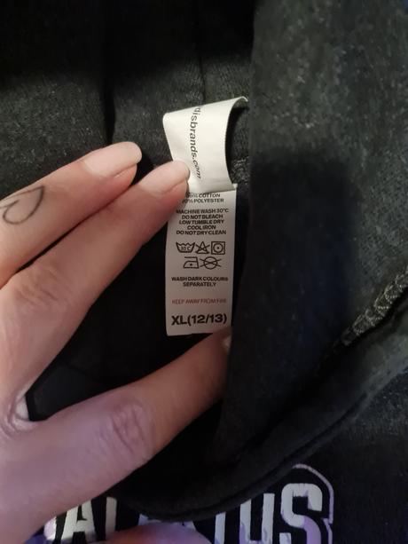 Mikina youtubera galaktus, 146