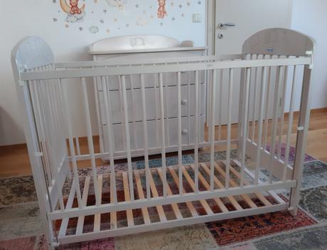 Dřevěná postýlka/s matrací/ + komoda, šířka (cm): 60,délka (cm): 90