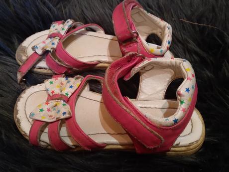 Dívčí sandále hvězdičky vl. 26, vnit.stélka 16.5 c, cupcake,26