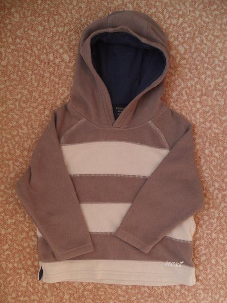 Mikinka s kapucí, next,86