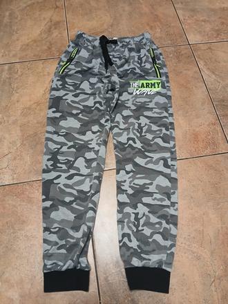 Tepláky sezon, vel. 152, 152