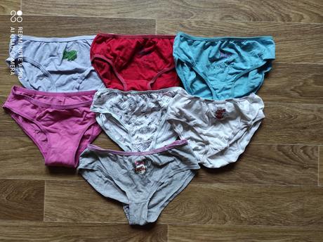 Spodní kalhotky, 134