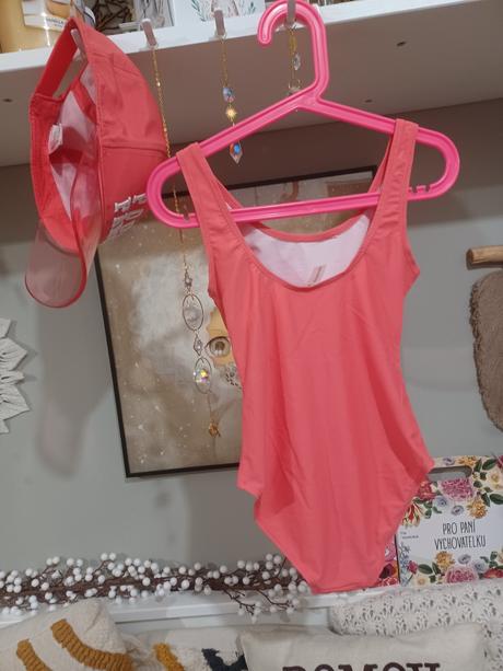 Plavky + kšiltovka, reserved,128