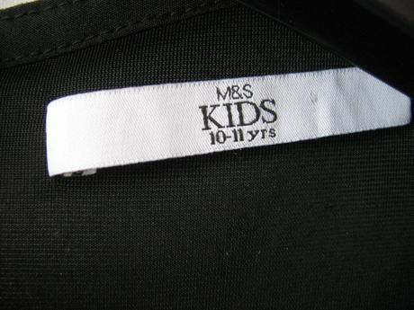 Sváteční černý velurový kraťasový overal, marks & spencer,146
