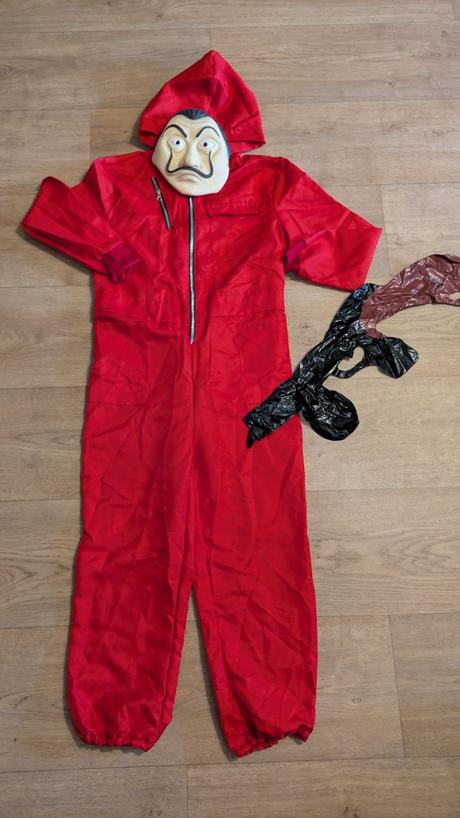 Ka147 kostým lupič - papírový dům vel. 152/158, 