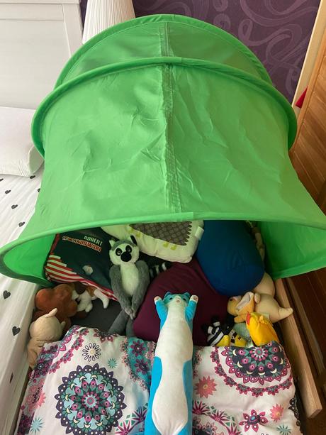 Zelený baldachýn k dětské postýlce, zn.ikea, šířka (cm): 70,délka (cm): 80