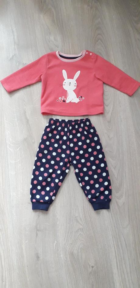 1466 - fleesové pyžamko, primark,80