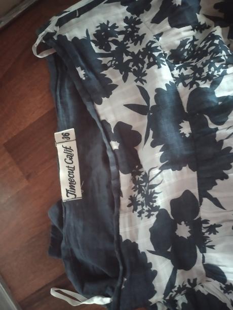 Sukně s květy, timeout,36