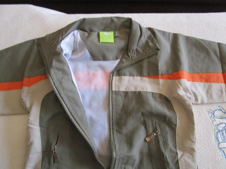 Nová sv. zelená khaki jarní bunda, síťovaná podš., 104