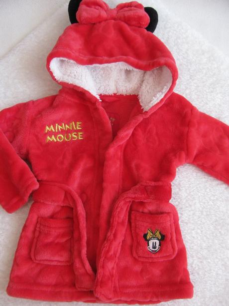 Krásný malinově červený fleecový župan s kapucí, disney,74