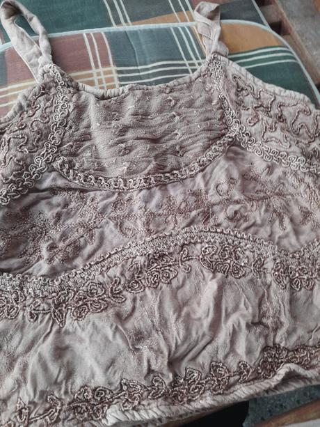 Top indie s tričko, s