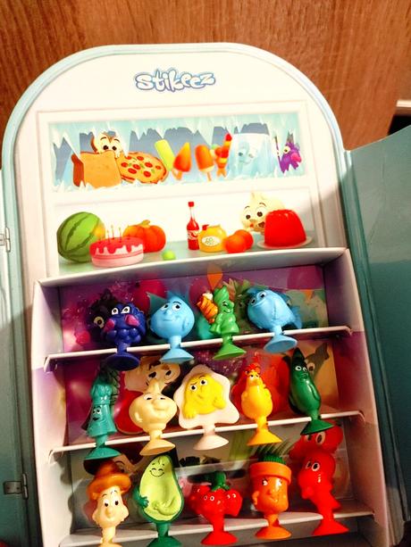 Stikeez, 