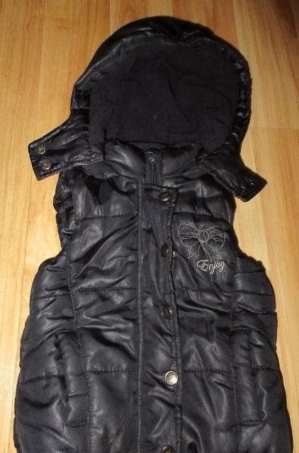 Vesta s kapucí, lupilu,86