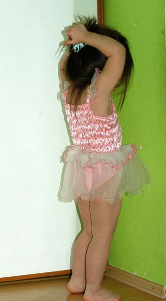 Růžový dres s tylovou sukýnkou pro baletku / vílu,