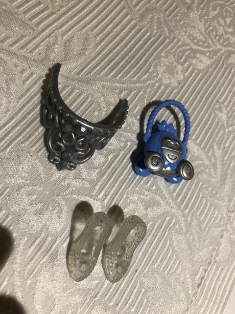 Popelka od mattel panenka + korunka, strevicky, 