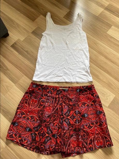 Kraťasy + tílko, atmosphere,44