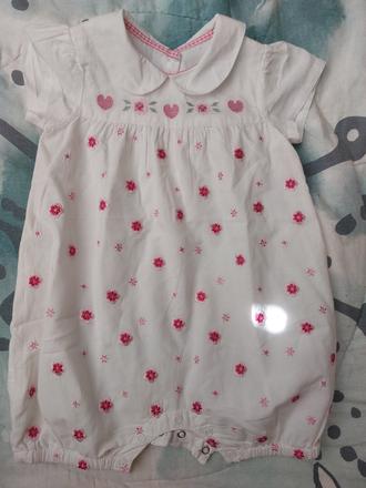 Slavnostní vyšívaný letní overal, f&f,74