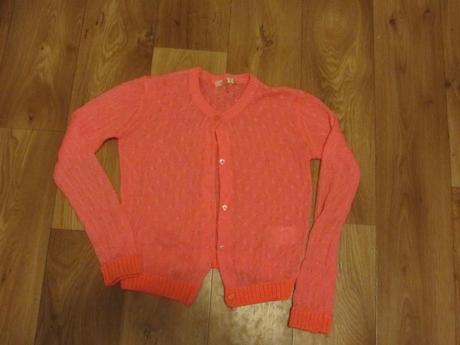 Tenký neonový svetřík, 116