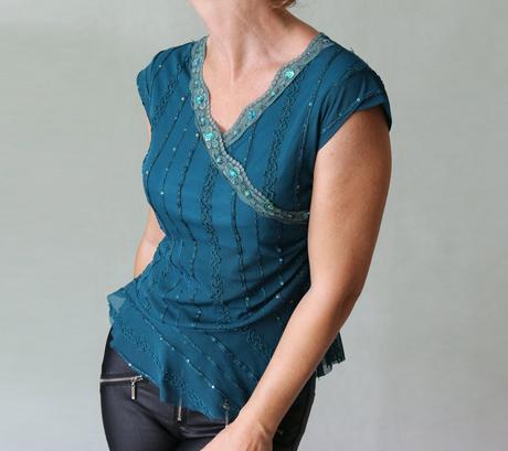 Společenský krajkový top s flitry vel. s, s