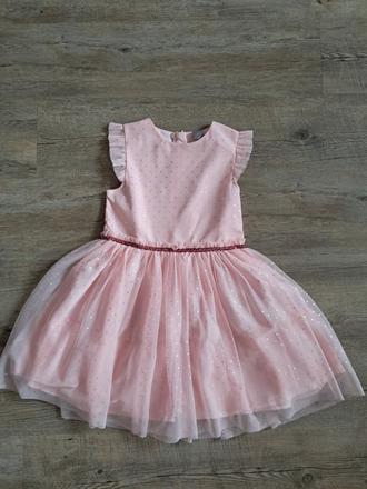 Tylové slavnostní šaty, 134