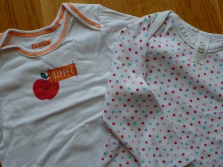 2 x body, vel. 86/92, baby club,92