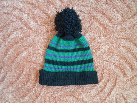 Černá zelená čepice kulich, 116