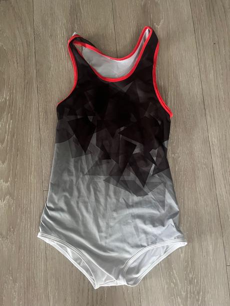 Gymnastický dres, 116