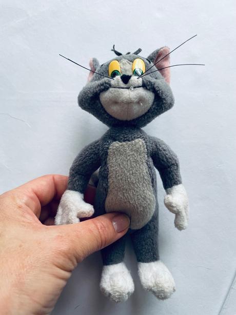 Plyšak z pohádky tom a jery, 