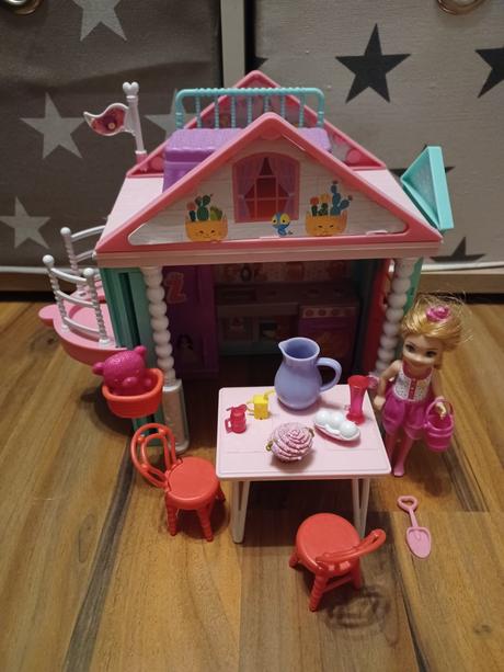 Domeček barbie chelsea mattel, 