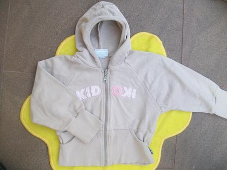 Mikina s kapucí, 116