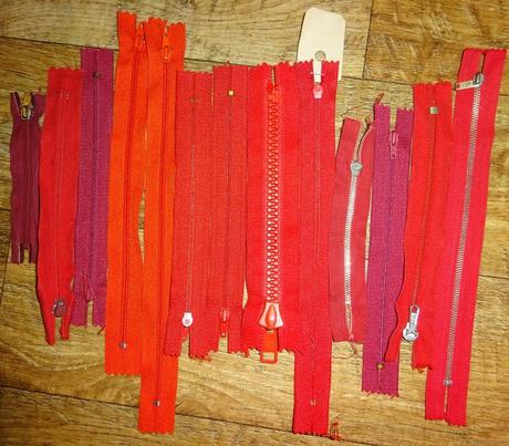 70 ks zipy do 40 cm, 