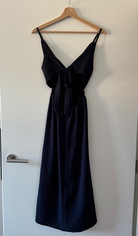 Modré delší šaty s rozparkem vel.xs / 34, xs