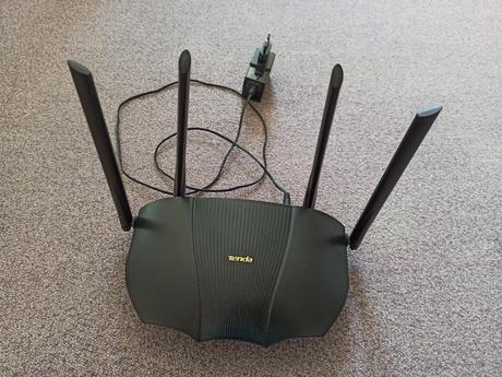 Router tenda tx9 pro, 