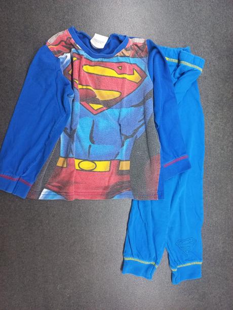 Pyžamo superman, 104