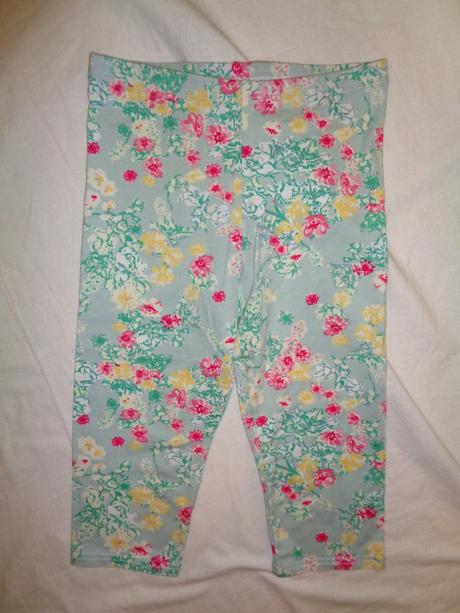 Letní komplet tyrkysové tuniky a květovaných legín, tcm,146