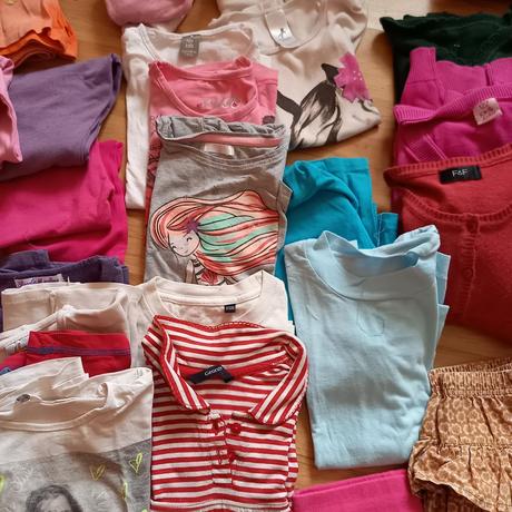 Balík oblečení na holku 122, 122–134