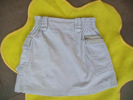 Manšestrová  sukně, 122