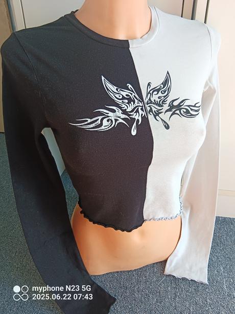 Crop-top zn."fb sister" vel "xs", xs