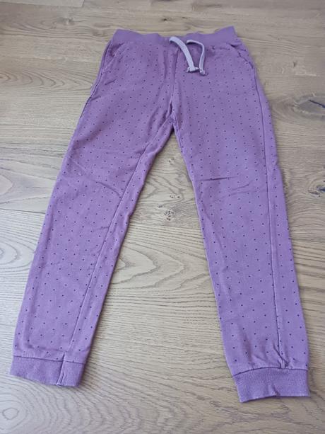 Tepláčky č.128, 128