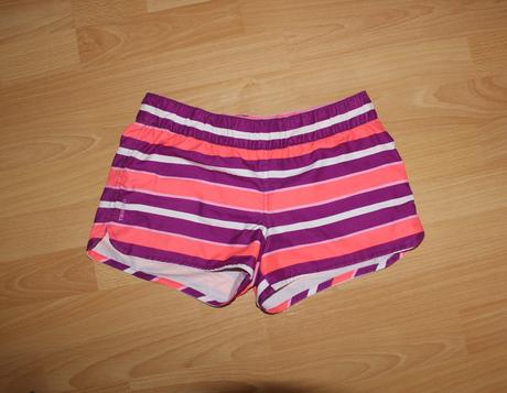 Koupací kraťasy, 140